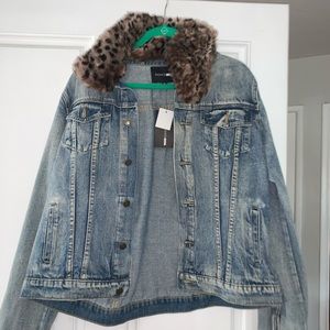 Jean jacket with cheetah fur trim